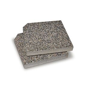 May Betonplatten mit angeschnittener Ecke