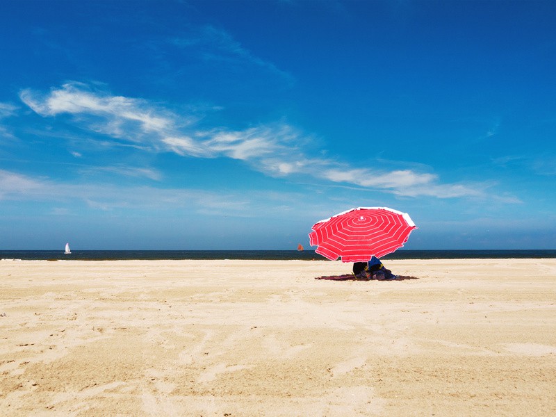 Experten raten: Regelmäßige Funktionskontrollen von Sonnenschirmen sollte eine Selbstverständlichkeit sein